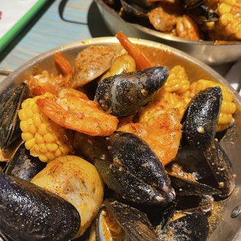 Baby Crab - Mini Combo - Corn, Potatoes, Mussels, Shrimp - Seafood Near Me - Bronx, New York Baby Crab - Mini Combo - Corn, Potatoes, Mussels, Shrimp - Seafood Near Me - Bronx, New York