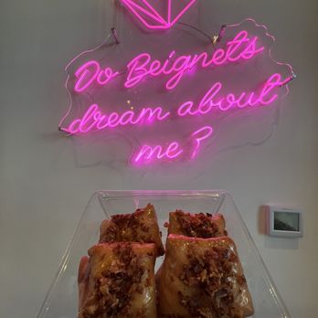 Beignets Expressed - Maple bacon beignets - Desserts Near Me - Anaheim, California Beignets Expressed - Maple bacon beignets - Desserts Near Me - Anaheim, California