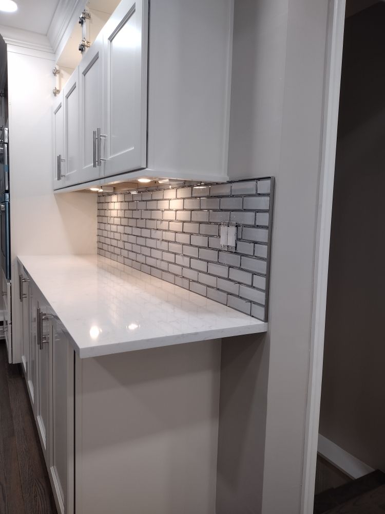 Slide of Dani Handyman Remodeling Service