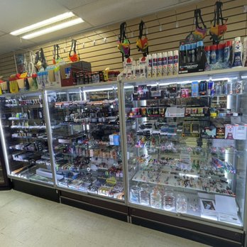 maplewood tobacco MAPLEWOOD TOBACCO - Updated May 2026 - 25 Photos - 2251 Larpenteur Ave E,  Maplewood, Minnesota - Tobacco Shops
