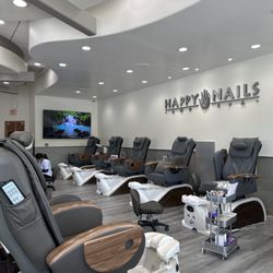 Happy Nails & Spa - Happy nails is great! Super clean, Harley and Nancy are amazing and always do a great job. I always get the deluxe pedicure!