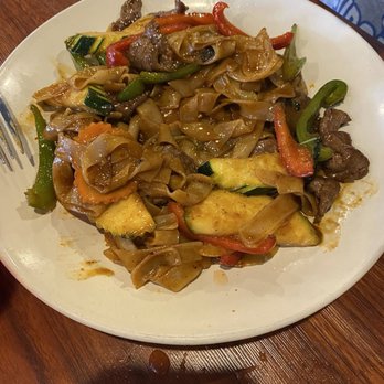 Ayuttaya Thai Cuisine - Drunken noodles - Thai Near Me - Ocala, Florida