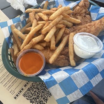 Dugout Bar - Chicken fingers - Dive Bars Near Me - Indianapolis, Indiana