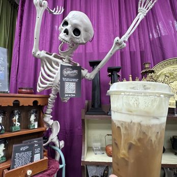 Mill Street Marketplace - Bones - Public Markets Near Me - Wethersfield, Connecticut
