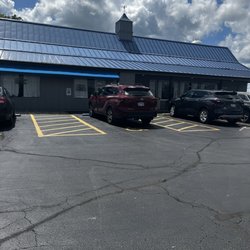 Blue Springs Cafe - Outside