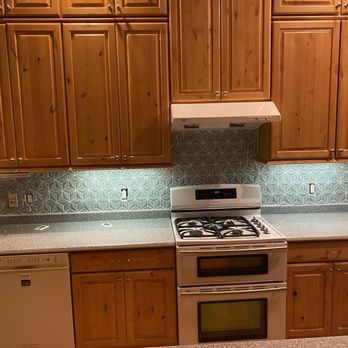 Right Steps Flooring - New backsplash - Flooring Near Me - Tempe, Arizona