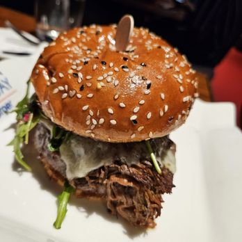Gordon Ramsay Burger Las Vegas - 24 hr burger $33.99 - Burgers Near Me - Las Vegas, Nevada Gordon Ramsay Burger Las Vegas - 24 hr burger $33.99 - Burgers Near Me - Las Vegas, Nevada