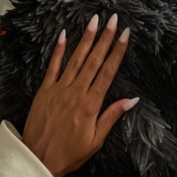 Here are my perfectly shaped nails with a perfect ombré. It's a whole other level of confidence having my nails like this. Here are my perfectly shaped nails with a perfect ombré. It's a whole other level of confidence having my nails like this.