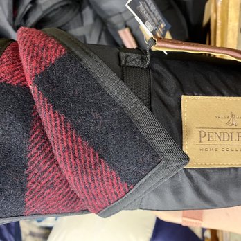 Pendleton Woolen Mill Store - Pendleton Roll-Up Blanket - Fabric Stores Near Me - Portland, Oregon