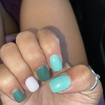 Em nails spa - Eyelash Service Near Me - Montrose, California
