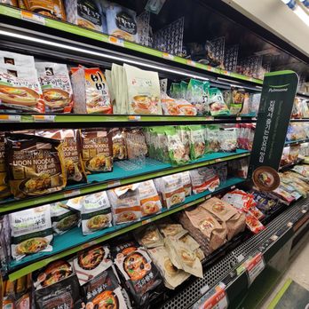 H-Mart Plaza - Shopping Centers Near Me - Lynnwood, Washington