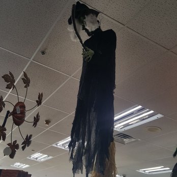 Goodwill - Thrift Stores Near Me - Saint Petersburg, Florida