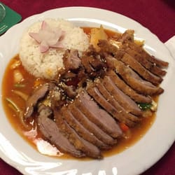 Asia Wok - Ente gut alles Gut ! Perfekt zubereitet mit exzellentem Reis und frischem Gemüse!