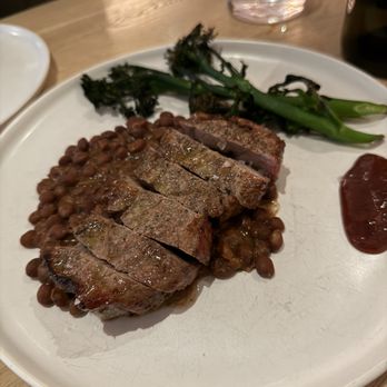 Tomat - (Mains) Berkshire pork collar, nectarine chamoy - New American Near Me - Los Angeles, California
