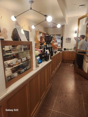 Cafe Grumpy - Rockefeller Center by null