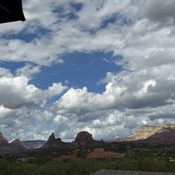 The Hudson - Cocktail Bars Near Me - Sedona, Arizona