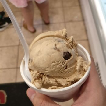 Sundaes The Ice Cream Place - Ice Cream & Frozen Yogurt Near Me - Matawan, New Jersey