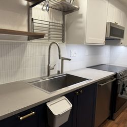 Tim’s Handyman - Kitchen backsplash installation
