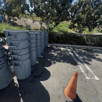 Ponce Recycling - Plenty of room to pull in, park, and sort your recycling. - Recycling Center Near Me - Mission Viejo, California Ponce Recycling - Plenty of room to pull in, park, and sort your recycling. - Recycling Center Near Me - Mission Viejo, California