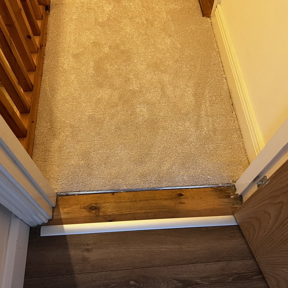 Hamptons Floor Store - They decided to only put the floor divider on one side - Flooring Near Me - Dublin, D
