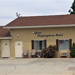 Bybee Steppingstone Motel