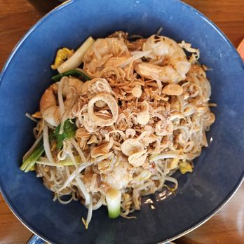 Cha Yen Thai Cookery - Pad Thai - Thai Near Me - Watertown, Massachusetts