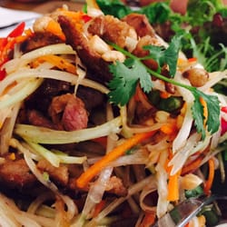 Lam - Som tam with bbq pork