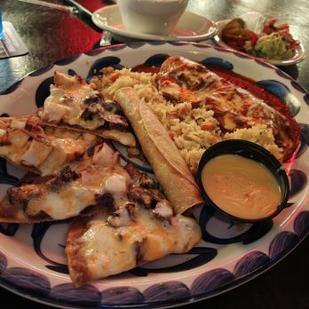 Gringo's Mexican Kitchen - The Rodriguez, lots of food - Tex-Mex Near Me - Tomball, Texas Gringo's Mexican Kitchen - The Rodriguez, lots of food - Tex-Mex Near Me - Tomball, Texas