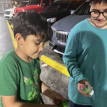 No manches que rico - Happy kids with pelon pelo rico, candies they see on tiktok - Tacos Near Me - Miami, Florida No manches que rico - Happy kids with pelon pelo rico, candies they see on tiktok - Tacos Near Me - Miami, Florida