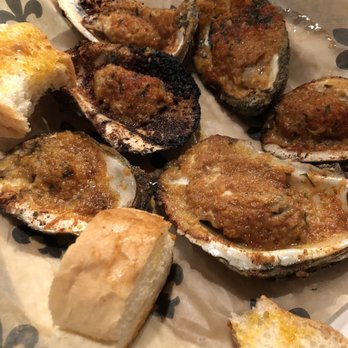 City Cafe - Char broiled Oyster and French bread DELICIOUS - Seafood Near Me - Baton Rouge, Louisiana City Cafe - Char broiled Oyster and French bread DELICIOUS - Seafood Near Me - Baton Rouge, Louisiana