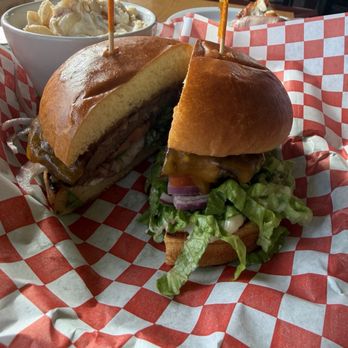 Johnny’s Waikoloa - Good Ol Burger - Burgers Near Me - Waikoloa, Hawaii