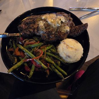 Odds Bar & Bistro - Ribeye steak with mashed potatoes and sauteed greenbeans - American Near Me - Round Rock, Texas Odds Bar & Bistro - Ribeye steak with mashed potatoes and sauteed greenbeans - American Near Me - Round Rock, Texas