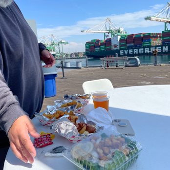 Vicky's Doghouse - Hot Dogs Near Me - San Pedro, California