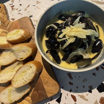 N17 The Lane - mussels in white wine w/ saffron cream. the owners personal favorite - Gastropubs Near Me - Los Angeles, California N17 The Lane - mussels in white wine w/ saffron cream. the owners personal favorite - Gastropubs Near Me - Los Angeles, California