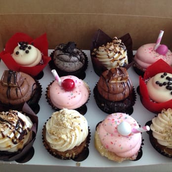 Love at First Bite - AMAZING cupcakes!! - Desserts Near Me - Idaho Falls, Idaho