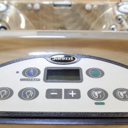 Niagara Pools & Spas - Jacuzzi model