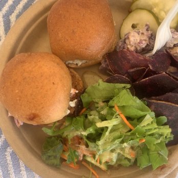 Fair Wind Cruises - Plant based lunch - Boating Near Me - Kailua-Kona, Hawaii