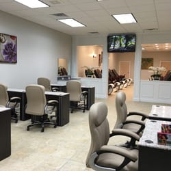 LE Nails & Spa