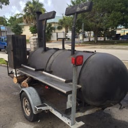 Andre's Real Wood BBQ - Sweet smoker