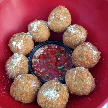 Pizza Shop - Mozzarella bombs...tasted like they were frozen and then quickly fried - Pizza Near Me - Newburgh, New York