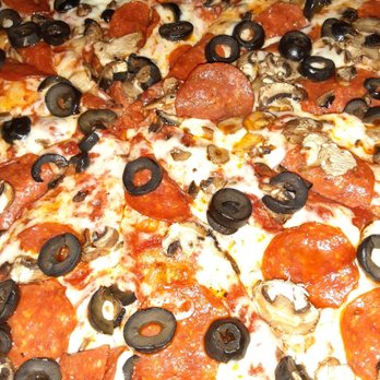 OC Pizza - Large 3 Topping - Pizza Near Me - Orange Cove, California