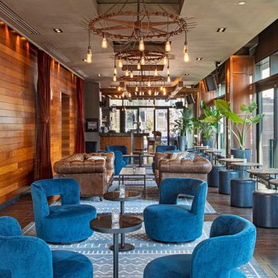 Penthouse on Park by null