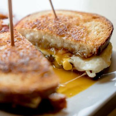 Eat This Café - Hollywood Brunch Spot: Breakfast, Lunch, Bottomless Mimosas by null