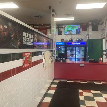 Jet's Pizza - Counter - Pizza Near Me - Apopka, Florida Jet's Pizza - Counter - Pizza Near Me - Apopka, Florida