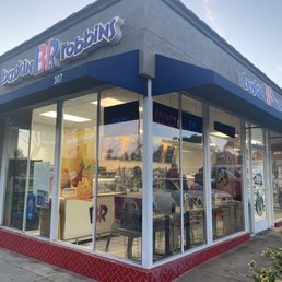 Exterior photo of Baskin-Robbins - San Fernando, California Exterior photo of Baskin-Robbins - San Fernando, California