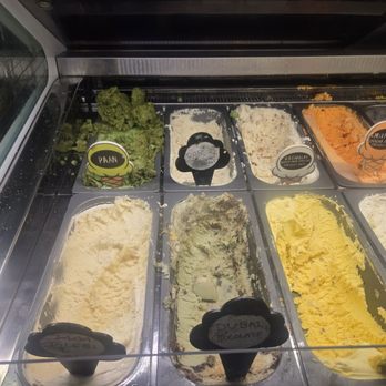 Harvy's - Ice cream on display - Ice Cream & Frozen Yogurt Near Me - Jersey City, New Jersey