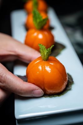 Lai Wah Heen by null