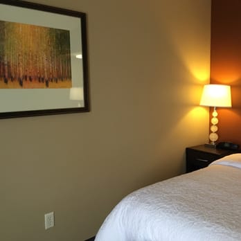 Hampton Inn Denver Northeast-Brighton - Single bed king size room - Hotels Near Me - Brighton, Colorado Hampton Inn Denver Northeast-Brighton - Single bed king size room - Hotels Near Me - Brighton, Colorado