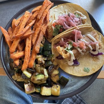 California Fish Grill - Fish tacos, sweet potato fries, zucchini - Fish & Chips Near Me - Fresno, California California Fish Grill - Fish tacos, sweet potato fries, zucchini - Fish & Chips Near Me - Fresno, California
