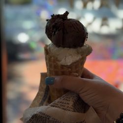Jeni's Splendid Ice Creams - Dairy free ice cream